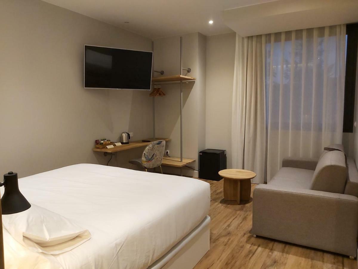 Habital Suites Jaca Exterior photo